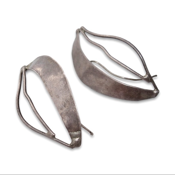 Vintage Sterling Silver Earrings Abstract Crescent Moon Modernist Primitive - Picture 2 of 5